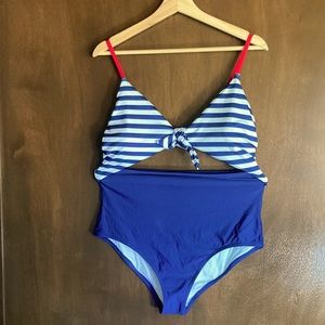 ModCloth Red White and Blue Striped One Piece Swimsuit. NWOT XL